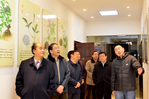 商洛市纪委书记黄思光一行来我校调研